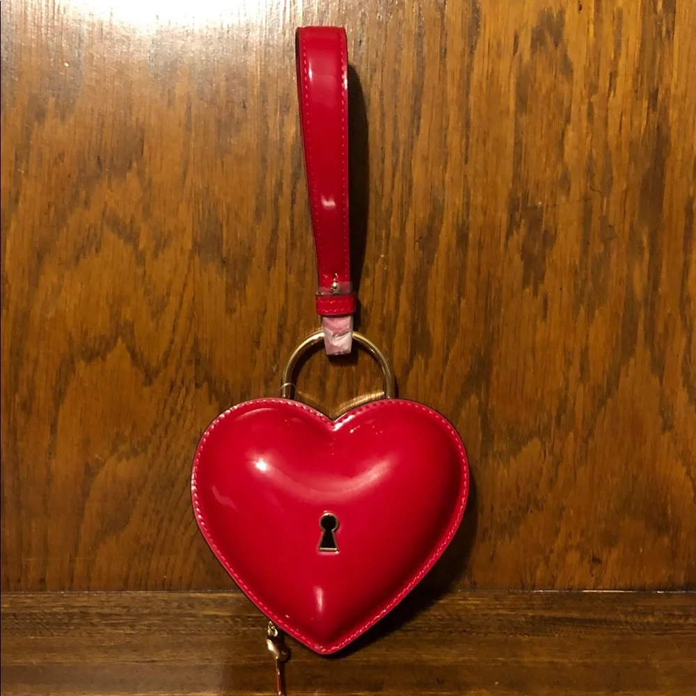 NWT-Kate Spade-Key To My Heart❤️Wristlet-Cherry Rouge-Patent Leather-$128